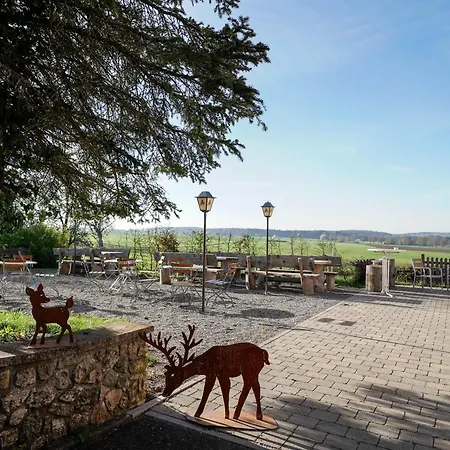 מלון Landgasthof/hotel Hirsch Im Gruenen Mehrstetten