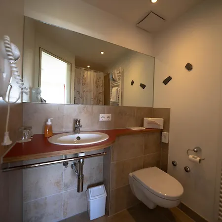 Landgasthof/hotel Hirsch Im Gruenen 3* Mehrstetten
