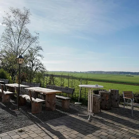 Landgasthof/hotel Hirsch Im Grünen