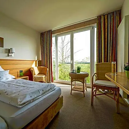 Landgasthof/hotel Hirsch Im Gruenen 3* Mehrstetten